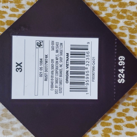 Ava &Viv Women's Plus Size Short Sleeve Blouse - Picture 3 of 11